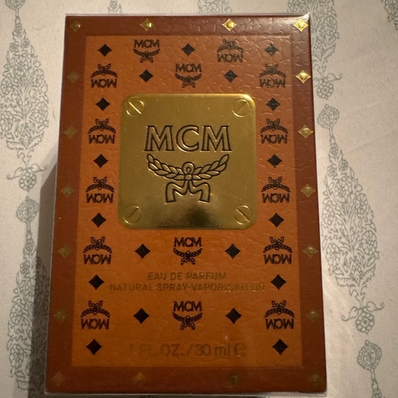 MCM - Picture 1 of 7